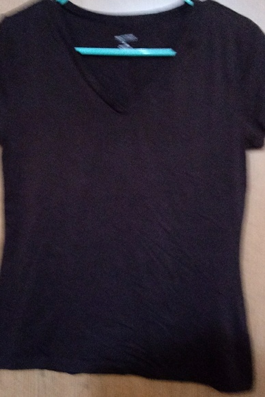 Shirts - Picture 2 of 7